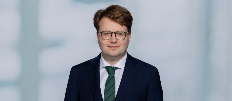 Dr. med. Adrian zu Knyphausen